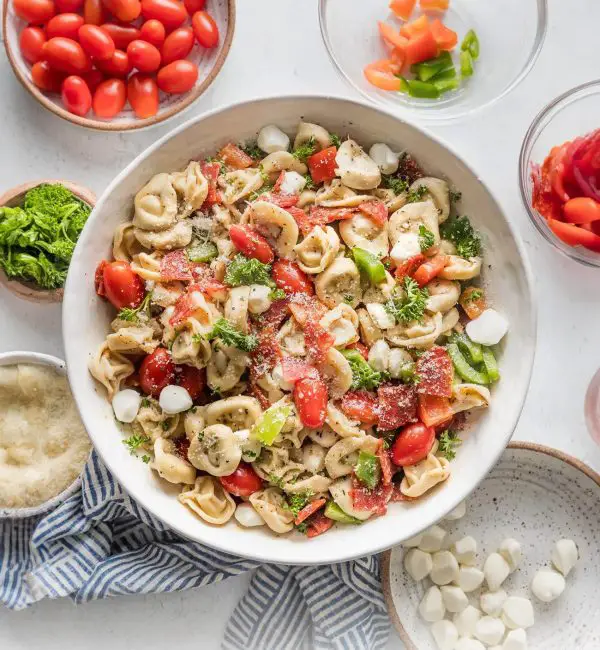 Tortellini Makarna Salatası